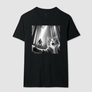 Anti Herói - A única regra: não há regras. 6 Alternative view of Camiseta Olha Márcia, é o Pé Grande!